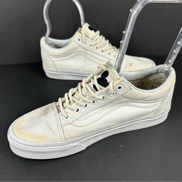 ❤️ Vans x Disney Cream Sneakers with Black Design Size 6.5 - Picture 4 of 9